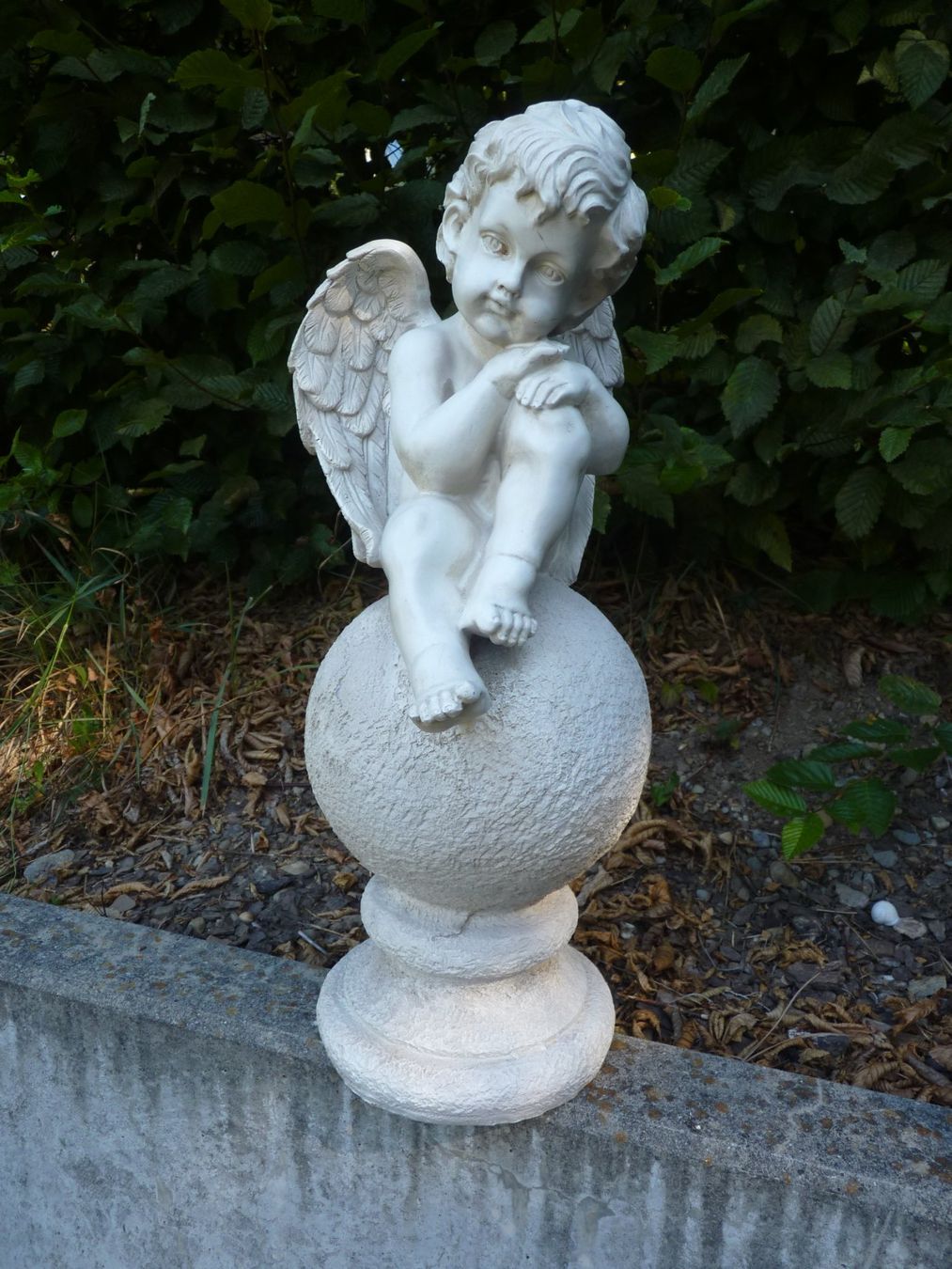 Sculture & Statue: Gartenskulptur Engel aus Kunsstoff – Usato da Küsnacht ZH venduto da zoliboli01