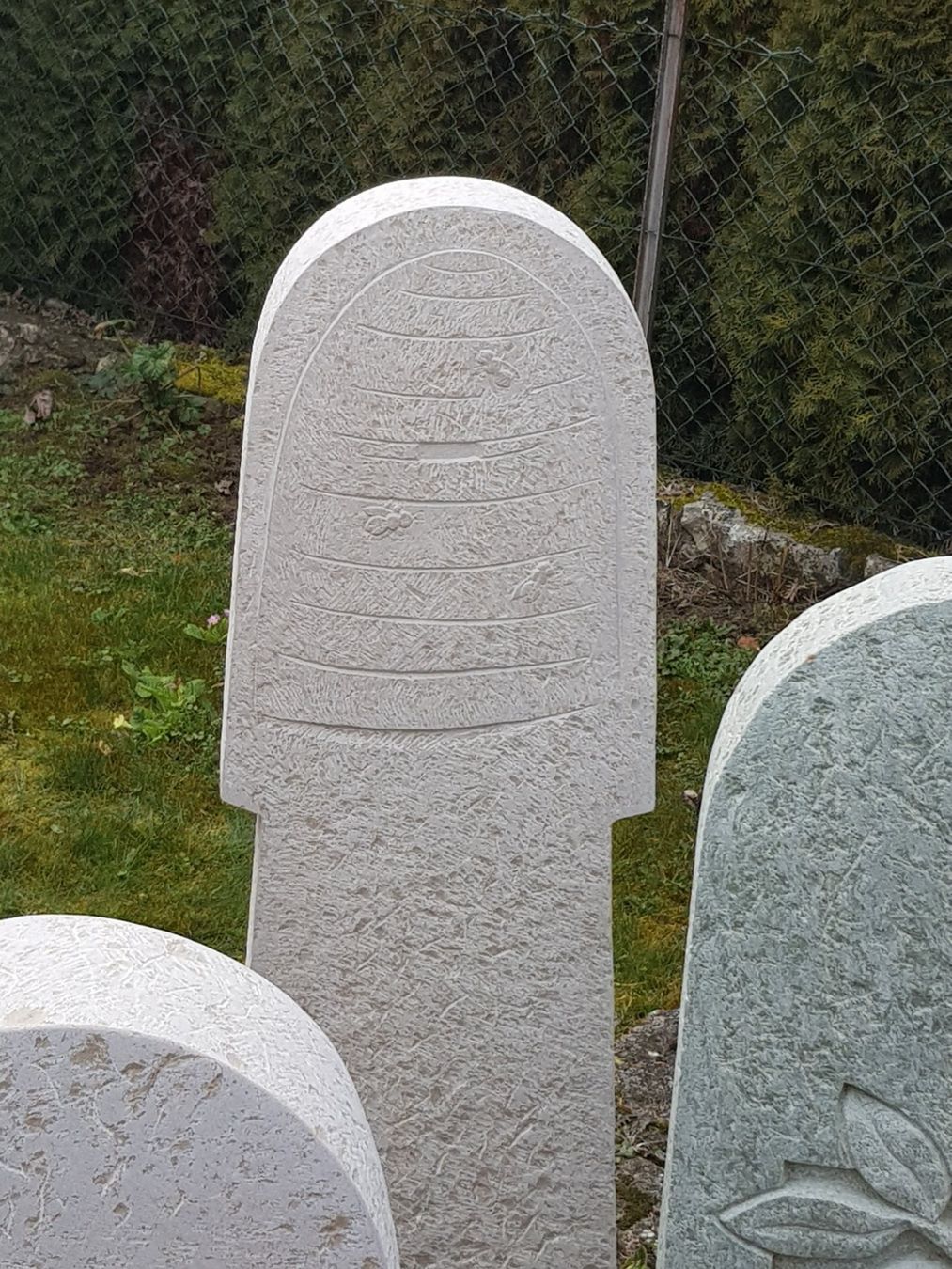Sculture & Statue: Grabstein für Imker – Usato da Ehrendingen venduto da Amigo5 2