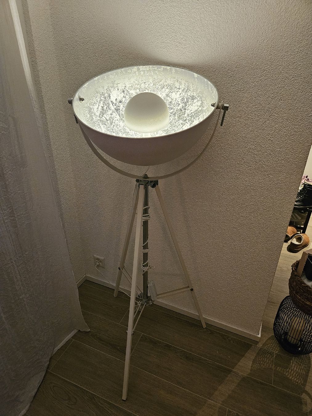 Pfister Lampade: Stehleuchte Weiss Studio-Style vom Möbel Pfister – Usato da Dübendorf venduto da ciindarxlla