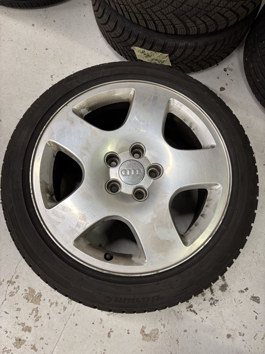 Pneumatici & Ruote complete: Audi A8 Räder  – Usato da Frauenfeld venduto da VAG-12