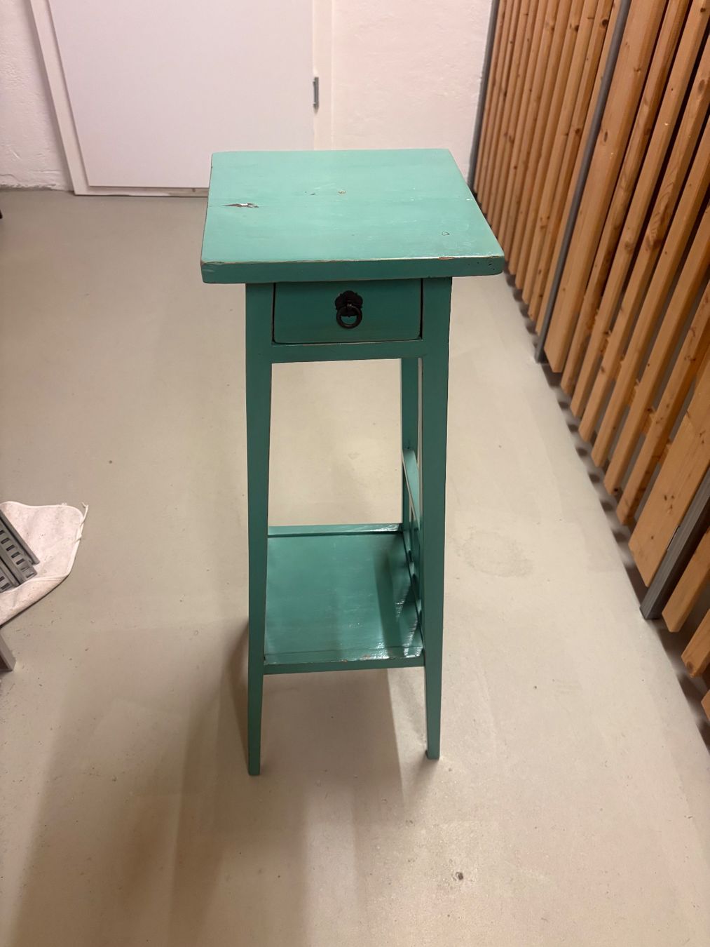 Tavoli: Antique Beistelltische – Usato da Thalwil venduto da GRageth