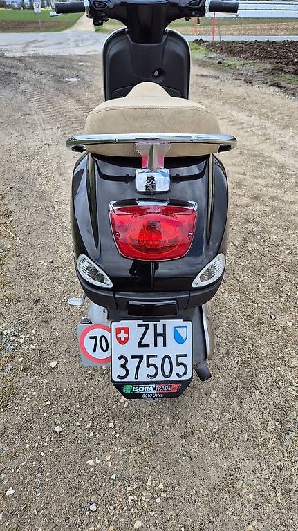 Piaggio Strada: PIAGGIO Vespa 50 LX2 – Usato da Pfäffikon ZH venduto da jul_tw9b 1