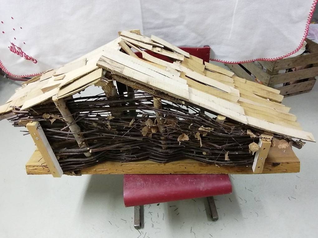 Tutte le decorazioni: Stall Holz selber gemacht – Usato da Ueken venduto da dale02 1