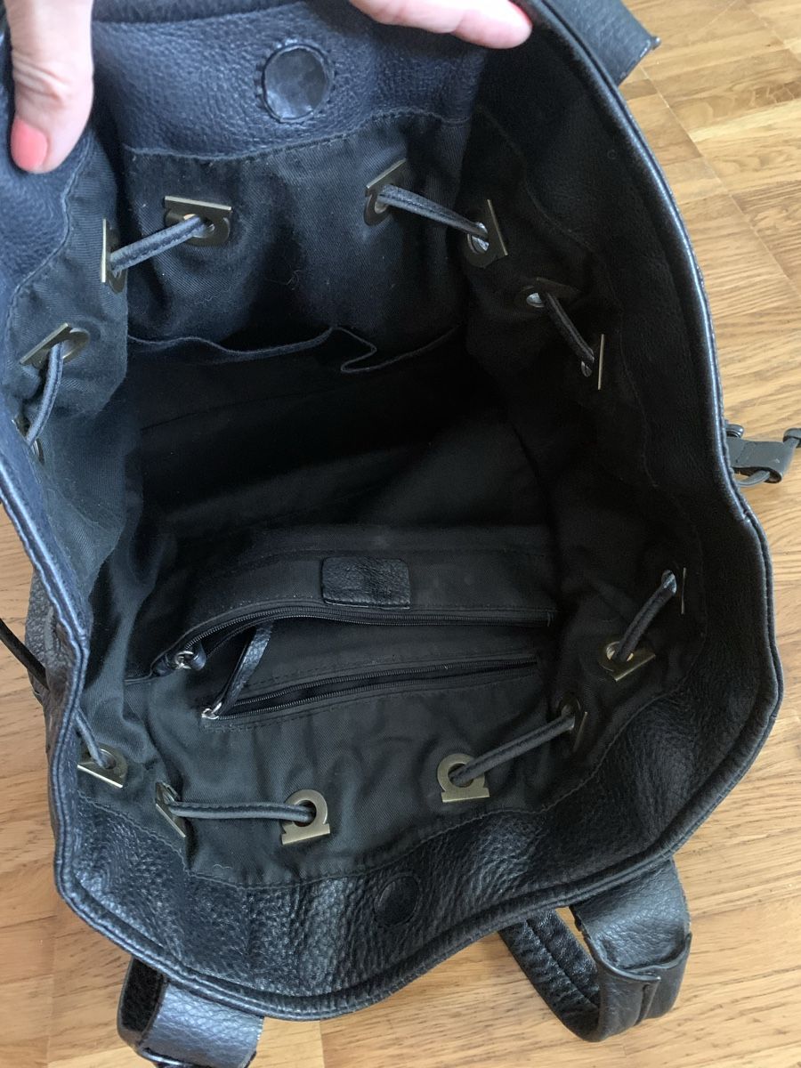 Borse da donna: Salvatore ferragamo leder tasche schwarz – Usato da Zürich venduto da Nikuska32 4