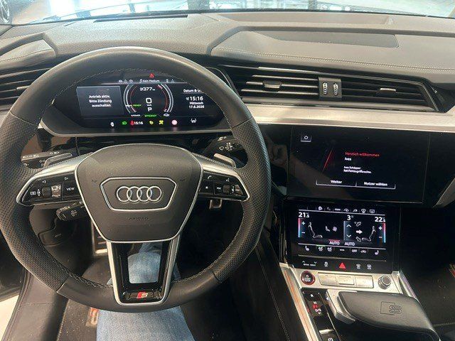 Audi Automobili: Audi SQ8 e Tron quattro     1800 kg Anhängelast – Usato da Oberriet SG venduto da jeepv8 5