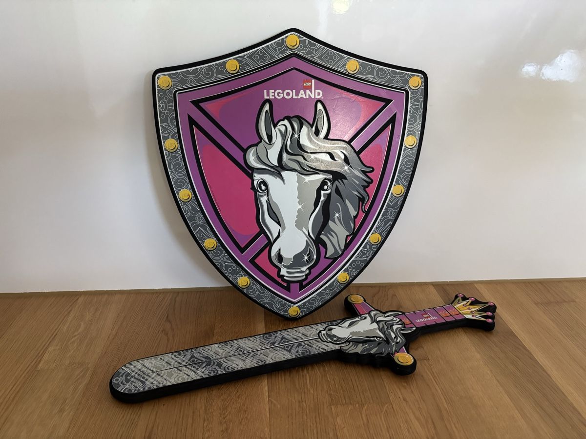 Lego Spielzeuge: Lego foam shield and sword – Neu (gemäss Beschreibung) aus Würenlos von sue_wp8k