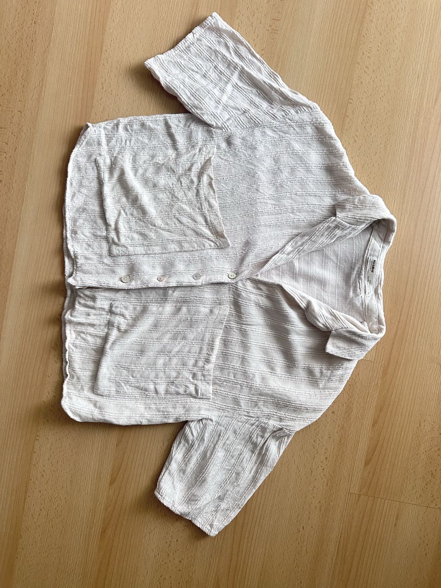 Pull&Bear Camicette: T-Shirt Bluse von Pull&Bear Grösse XS – Usato da Lampenberg venduto da Graziella_ 1