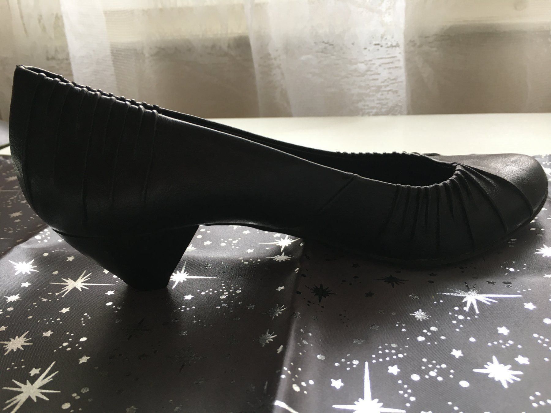 Scarpe da donna: Chaussure noire femme – Usato da La Tour-de-Peilz venduto da Halltal 4