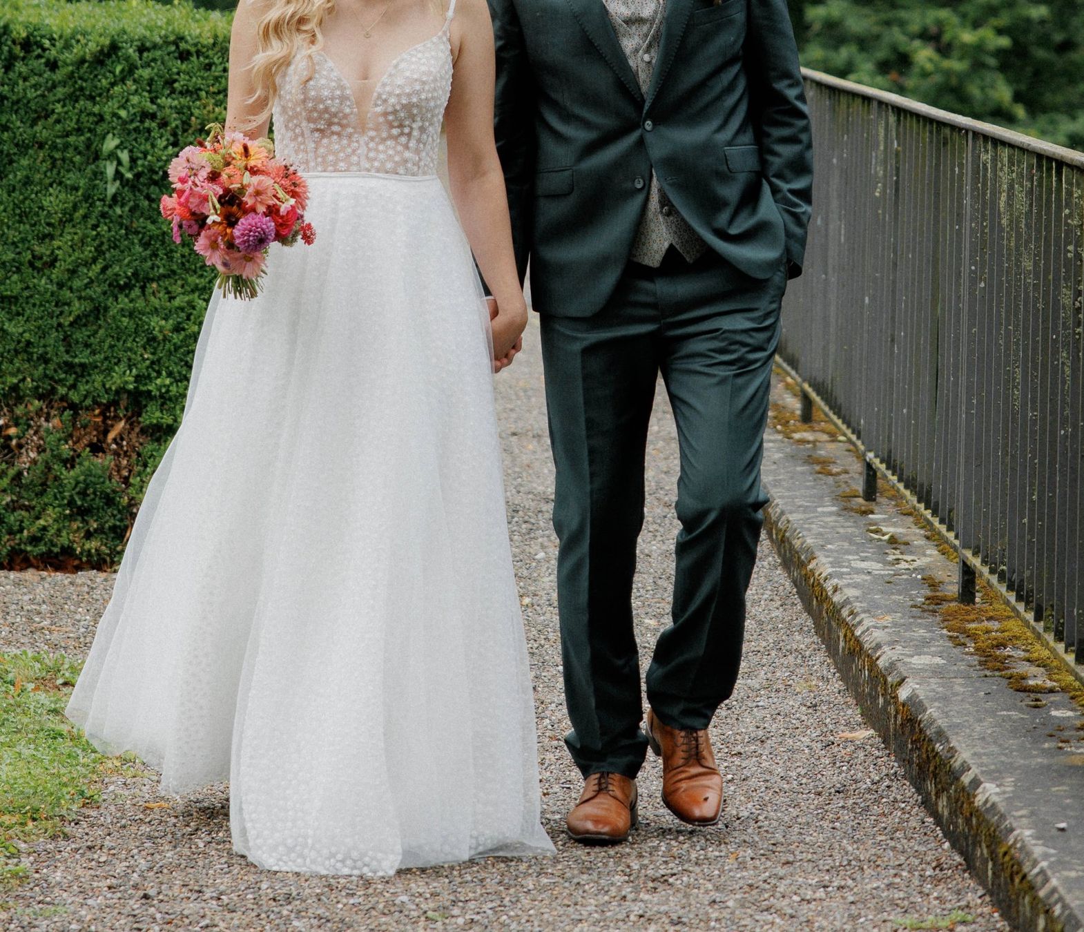 Vestiti: Secondhand Brautkleid Sanna Lindstrom "Sina", Grösse 38-40 – Usato da Brunnen venduto da Herzig-Brautmode 1