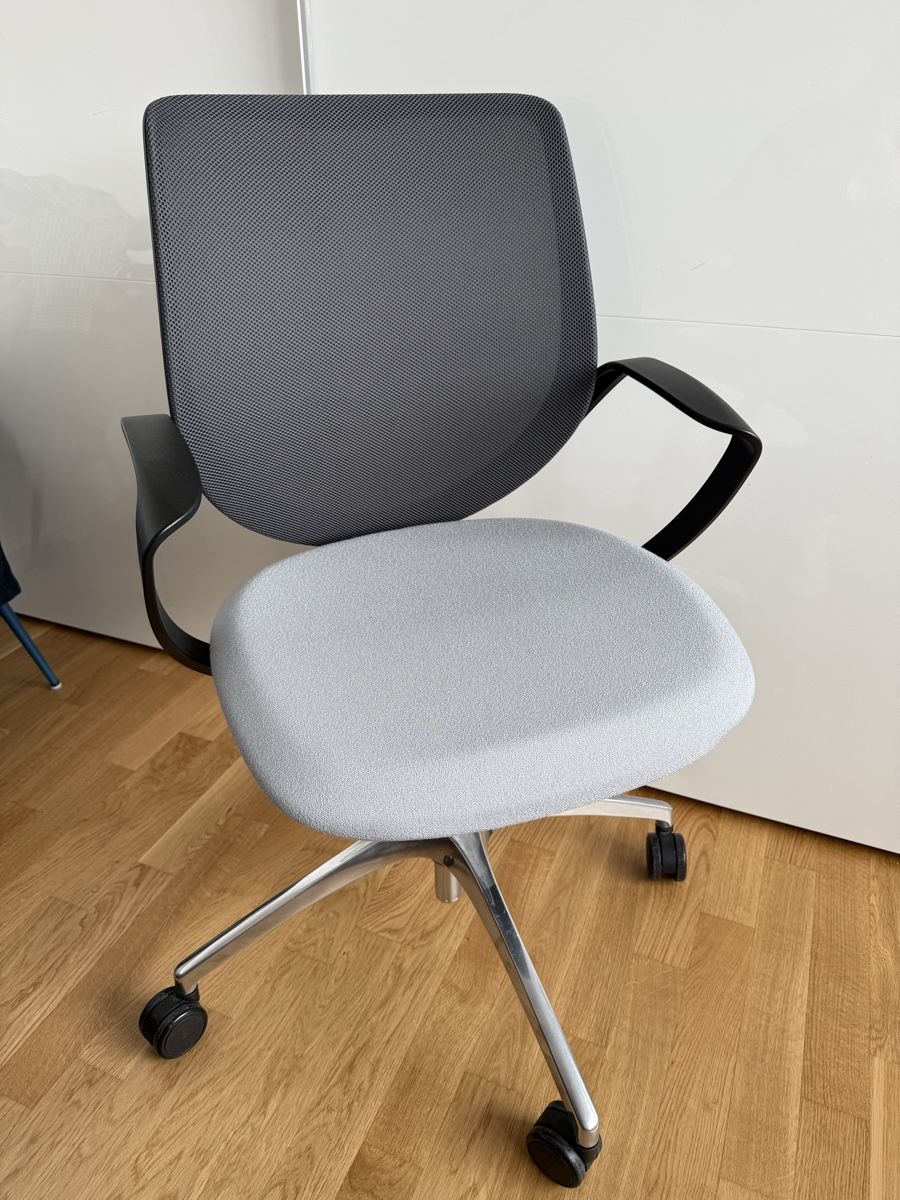 Giroflex Stühle: Giroflex Bürostuhl 313-4018 – Gebraucht aus Cham von jes_lhf2