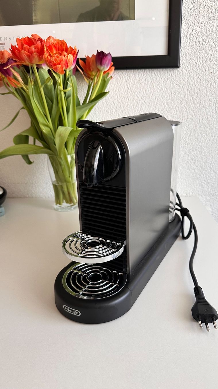 De'Longhi Macchine per caffè & Macchine per espresso: Nespresso CitiZ Platinum Kapselmaschine – Usato da Winterthur venduto da Iryna_Valerii 2