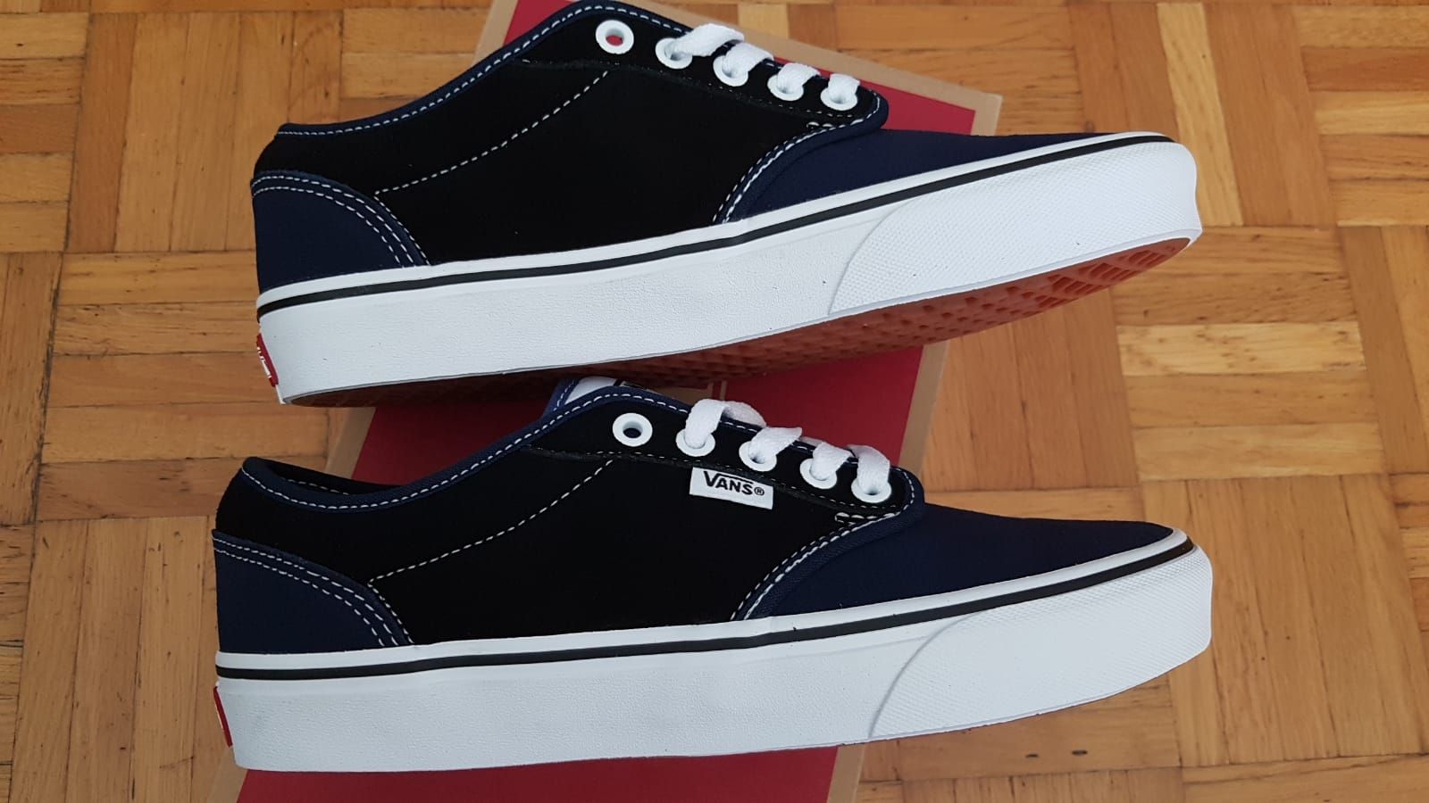 Vans Scarpe da uomo: Vans ARWOOD Retro Suede Gr.40,Leder. – Nuovo e nell'imballaggio originale da Zürich venduto da ata_c8nh 4