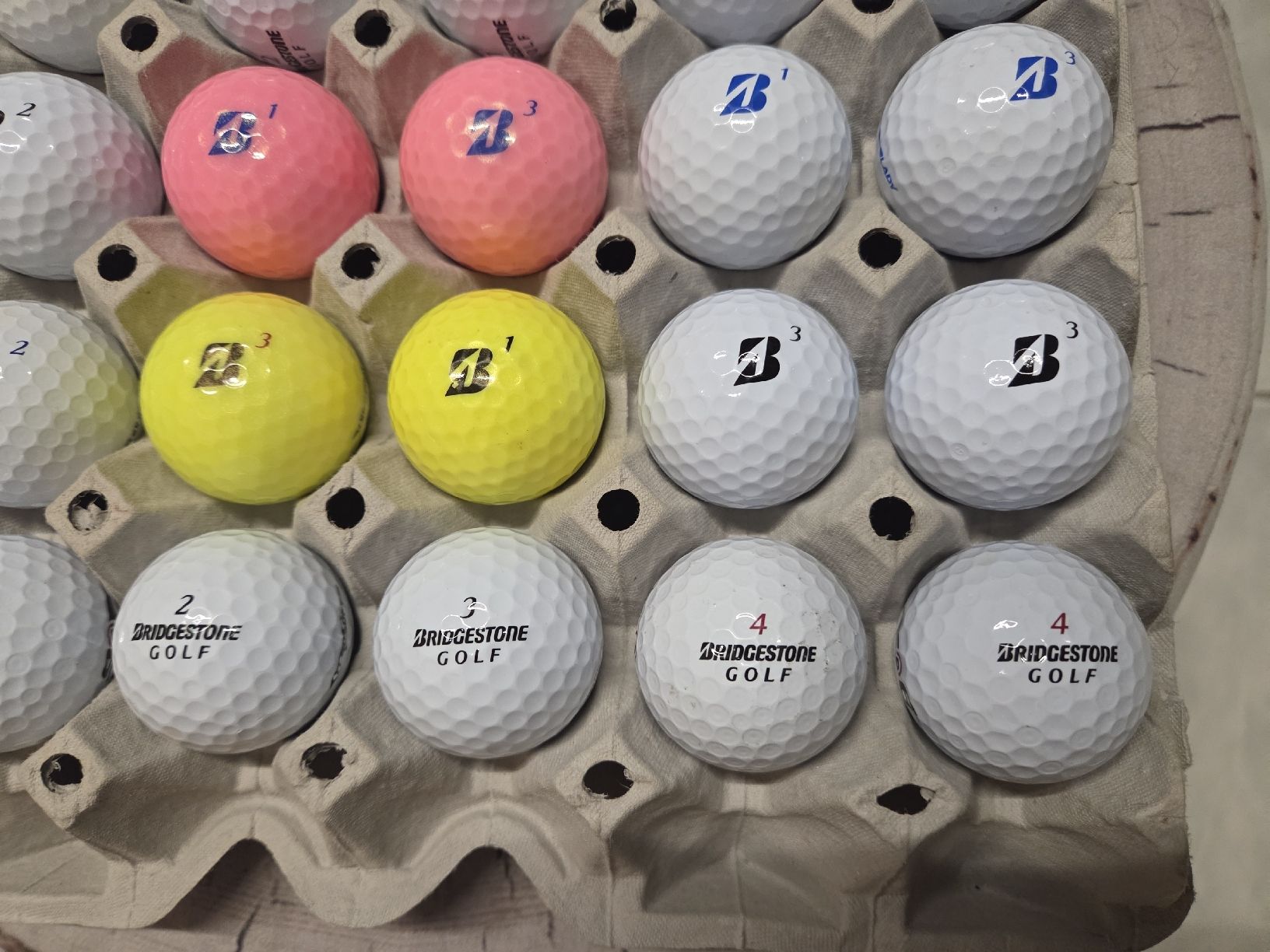 Palloni: Bridgestone Golfbälle 30 Stück – Nuovo (secondo la descrizione) da Bad Ragaz venduto da Sly_fox_65 4