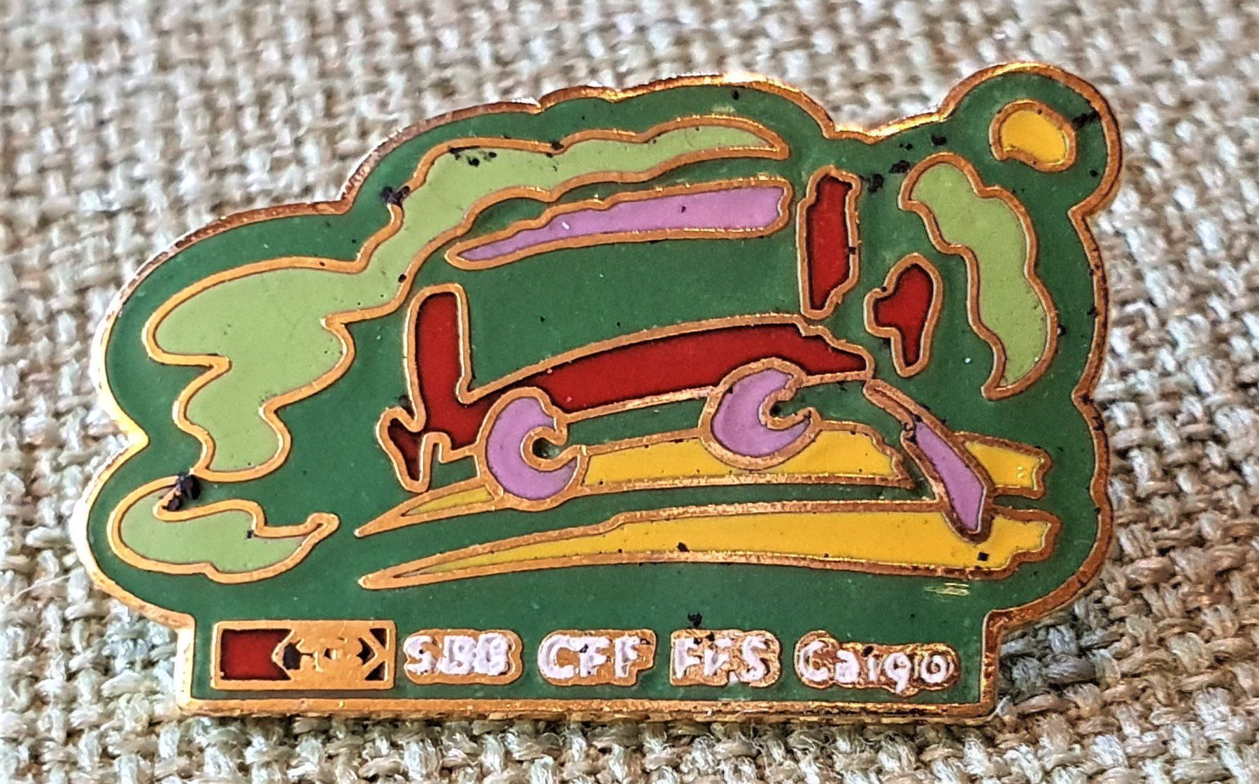 Placchette & Badge: H796 - SBB CFF FFS Cargo Kunst Pin – Usato da Reinach BL venduto da Boston-Verkauf