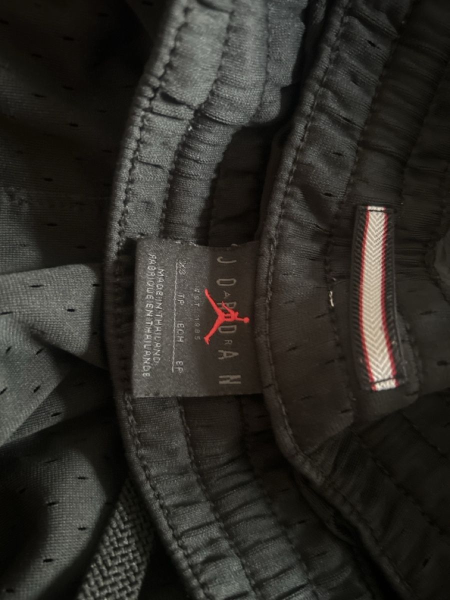 Pantaloni: Shorts jordan Real – Nuovo (secondo la descrizione) da Mont-sur-Lausanne venduto da _ValentinTuregano 1