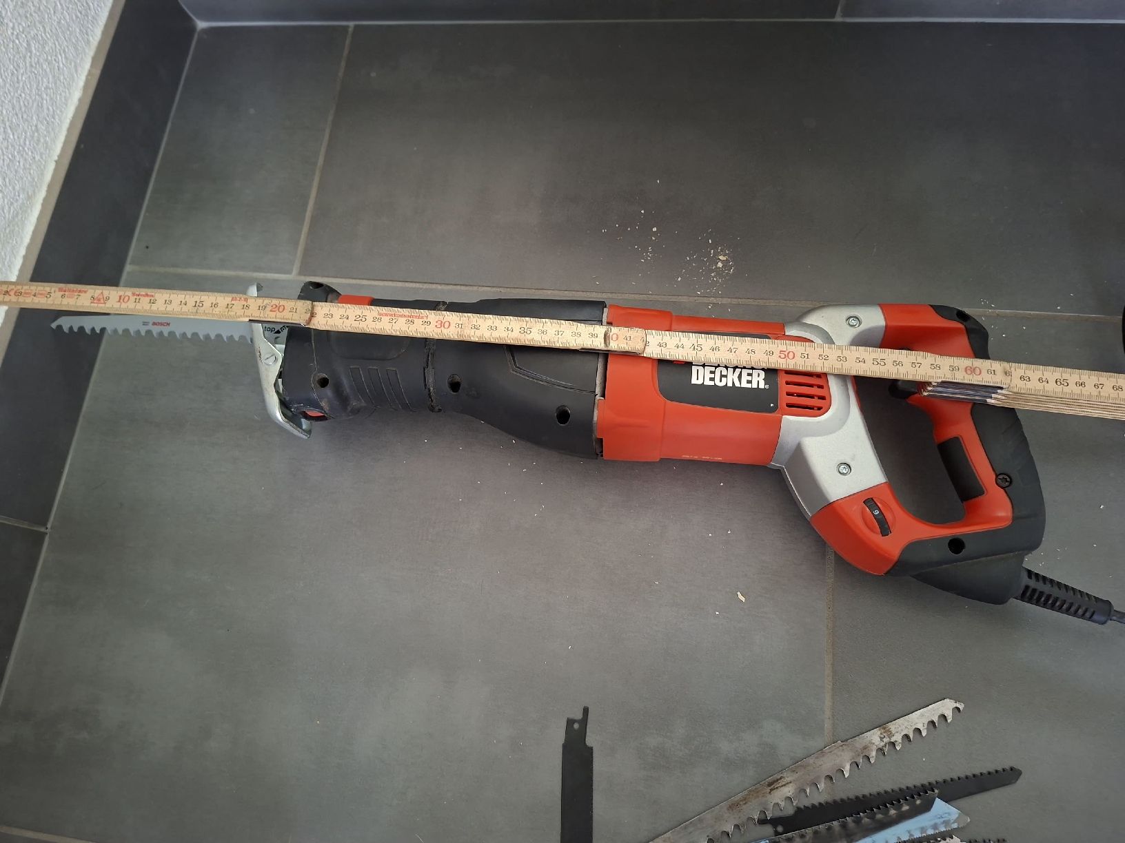 Scies: Scie sabre Black & Decker – D'occasion à Tavannes par saca70 6