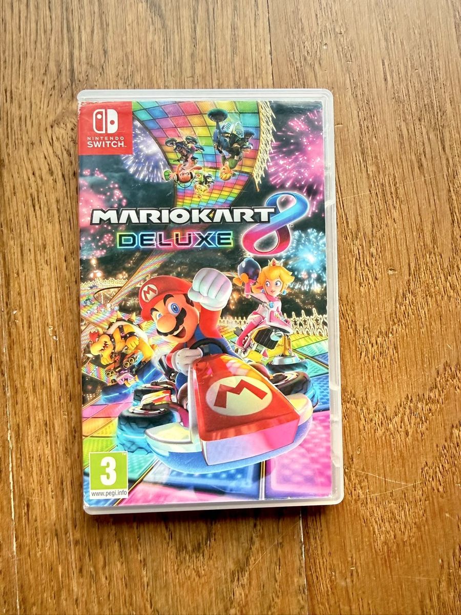 Nintendo Giochi: Mario Kart 8 Deluxe / Nintendo Switch – Usato da Läufelfingen venduto da Seraphim13