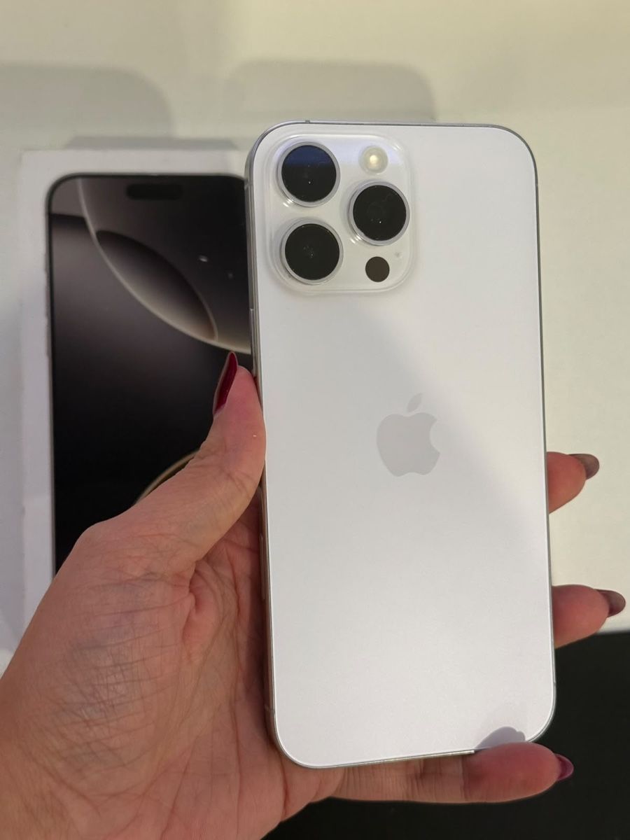 Apple Telefoni cellulari / Smartphones: Iphone 16 pro max 256 gb  – Nuovo (secondo la descrizione) da Chippis venduto da mig_8ns6 1