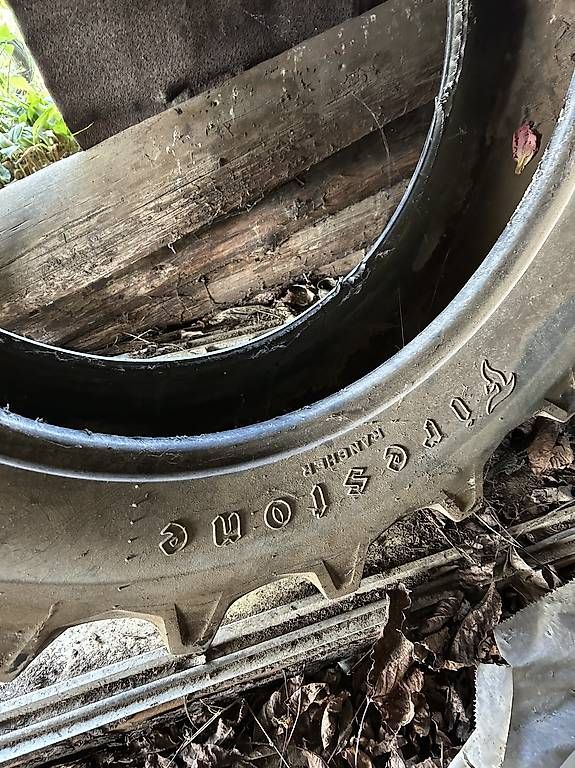 Firestone Pneumatici & Ruote complete: Traktorenpneu – Usato da Niederwil SG venduto da rafaelge 1