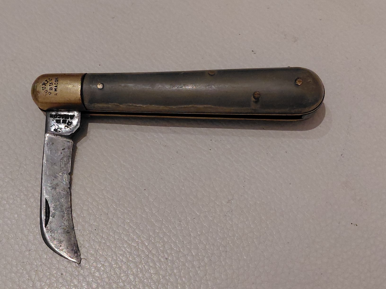 Taschenmesser: Antikes VOURS-Stev.MACON Rebmesser, Gartensaison! – Gebraucht aus Belp von mar_76s8
