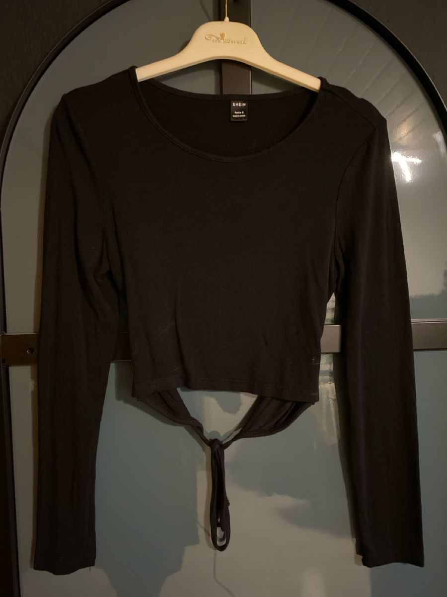Shein Tops: Crop Top mit langen Ärmeln, Schwarz, Grösse S – Gebraucht aus Sitterdorf von SecondHandRe