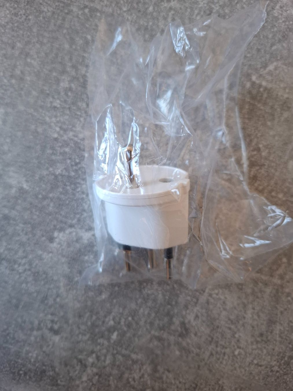 Unità & Adattatore: Schuko Stecker 3-Polig, EU zu CH – Nuovo e nell'imballaggio originale da Winterthur venduto da andrekeller95 1