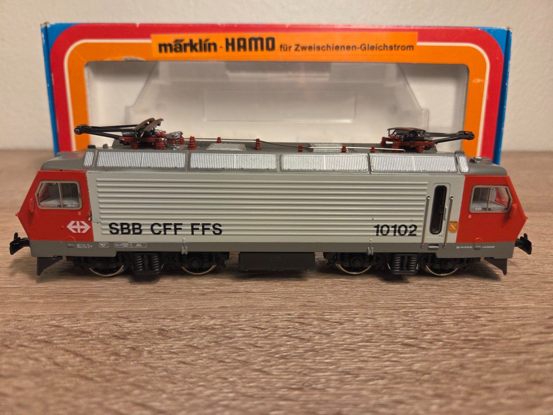 Märklin Modellini di ferrovie: Märklin Hamo 8323 E-Lok SBB H0 – Nuovo e nell'imballaggio originale da St-Aubin-Sauges venduto da Lo_Go 1