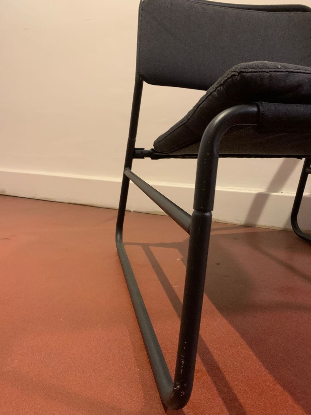 Ikea Poltrone: LINNEBÄCK Sessel, Vissle dunkelgrau – Usato da Schaffhausen venduto da mar_77yj 2