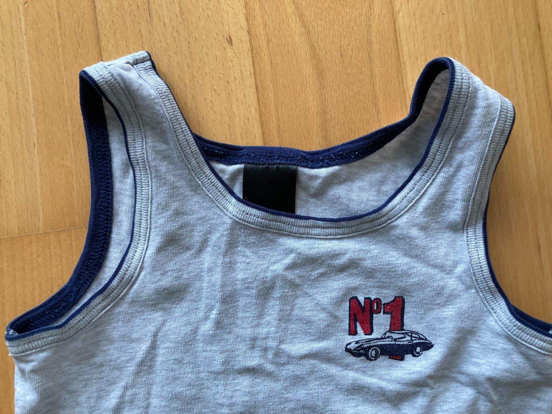 Schiesser Biancheria intima: Unterhose und Unterhemd mit Auto-Motiven "Schiesser" – Usato da Muttenz venduto da Juvenile33 3