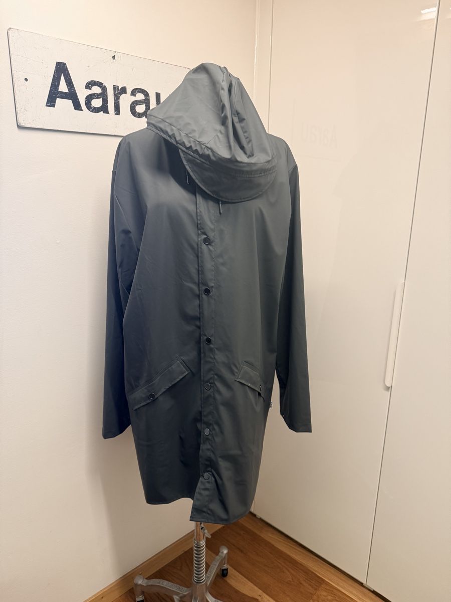 Cappotti: Rains Regenmantel Grau L – Usato da Aarau venduto da Wertstueck 1