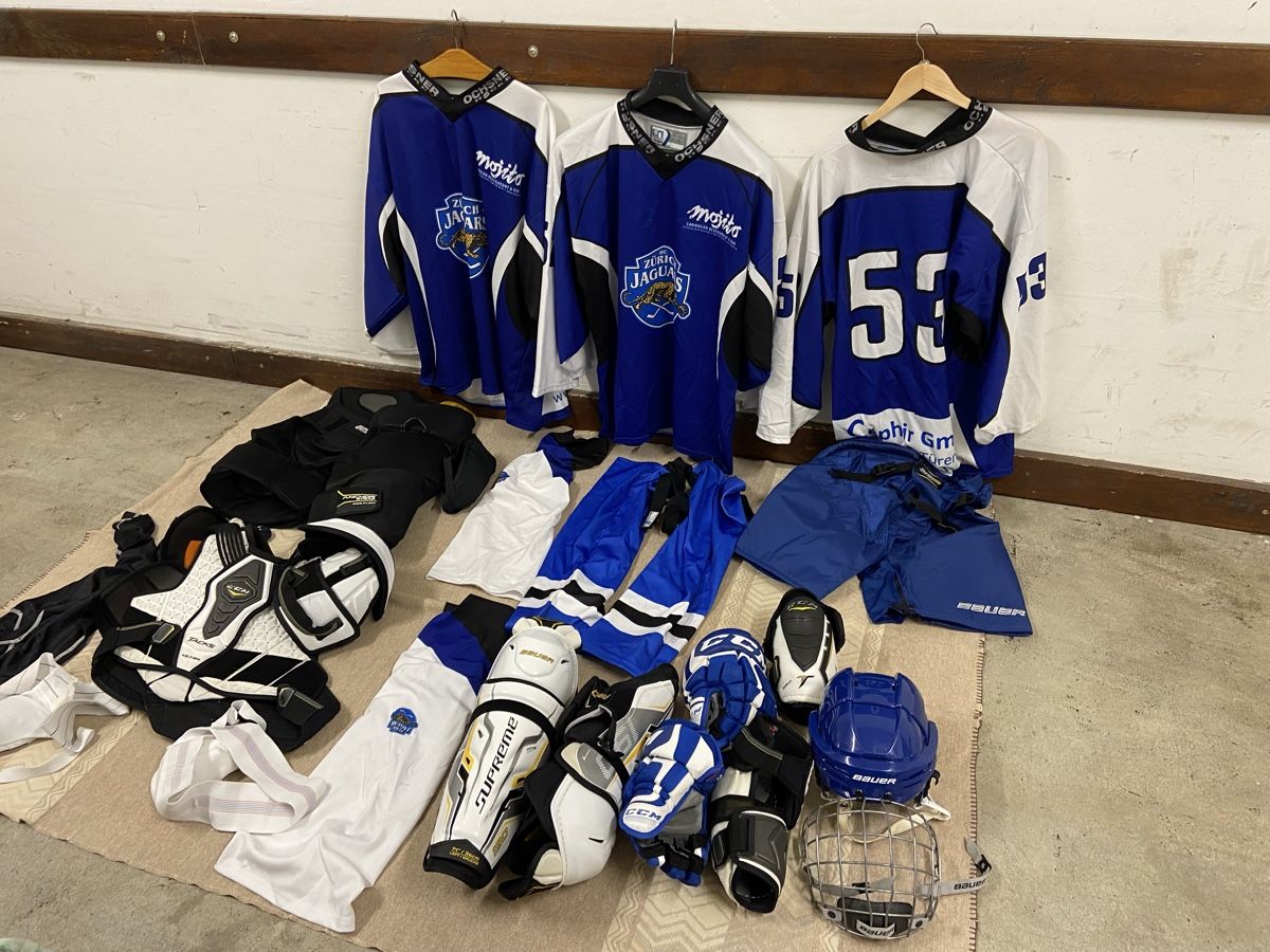 Bauer Protections: Hockey Ausruestung Set gebraucht – D'occasion à Dietikon par brocki-eyra 3