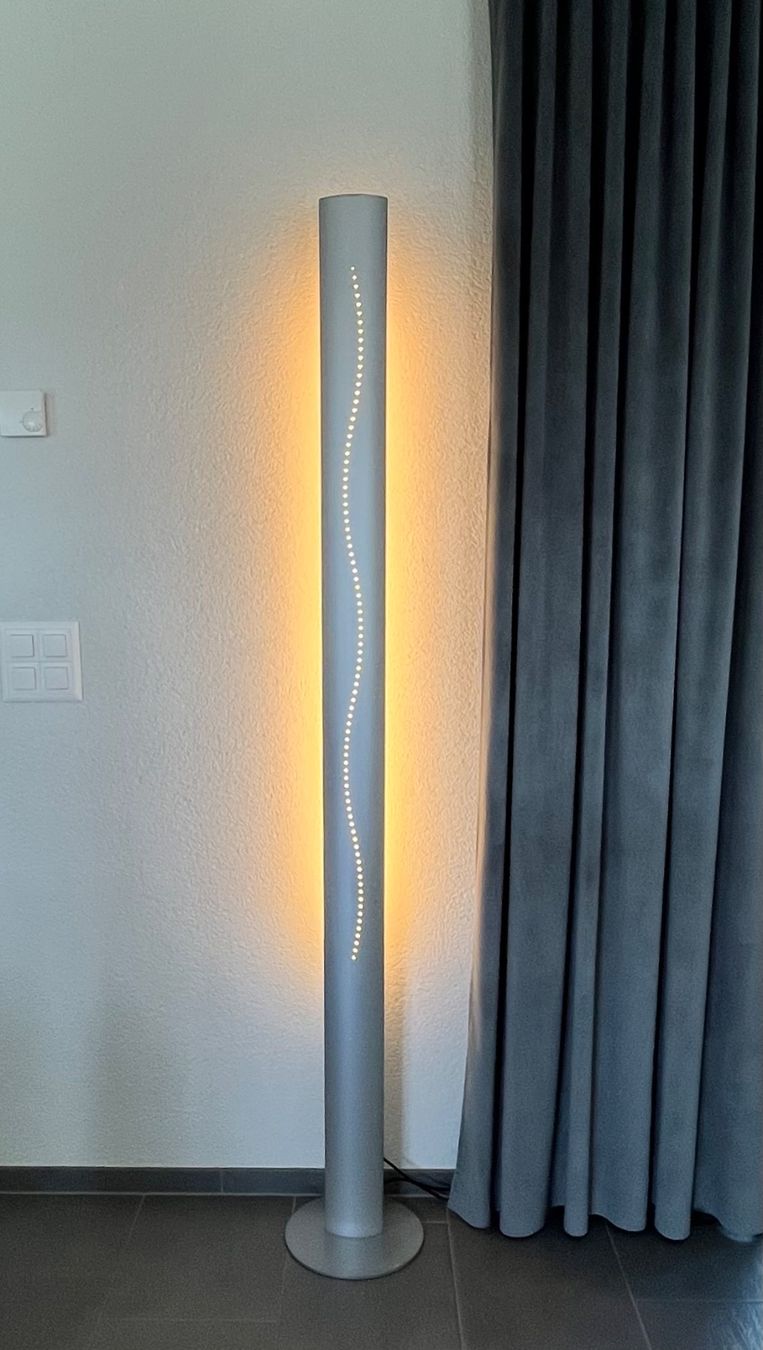 Lampes: Stehlampe Metall Design – D'occasion à Zell ZH par m5cougar
