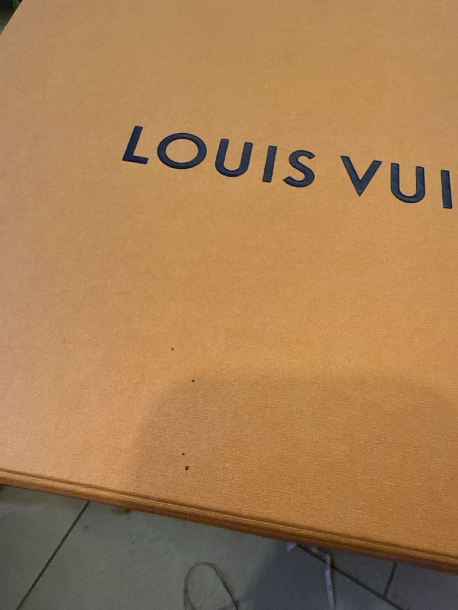 Louis Vuitton Borse: Set of Louis Vuitton boxes plus paper bag – Usato da Mendrisio venduto da ketolin 1