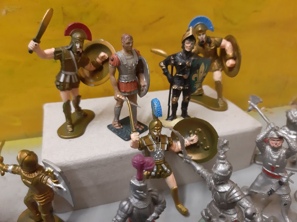 Jouets: 22 guerriers Antiquité et Moyen-âge  – D'occasion à Monthey par Jmbois 1