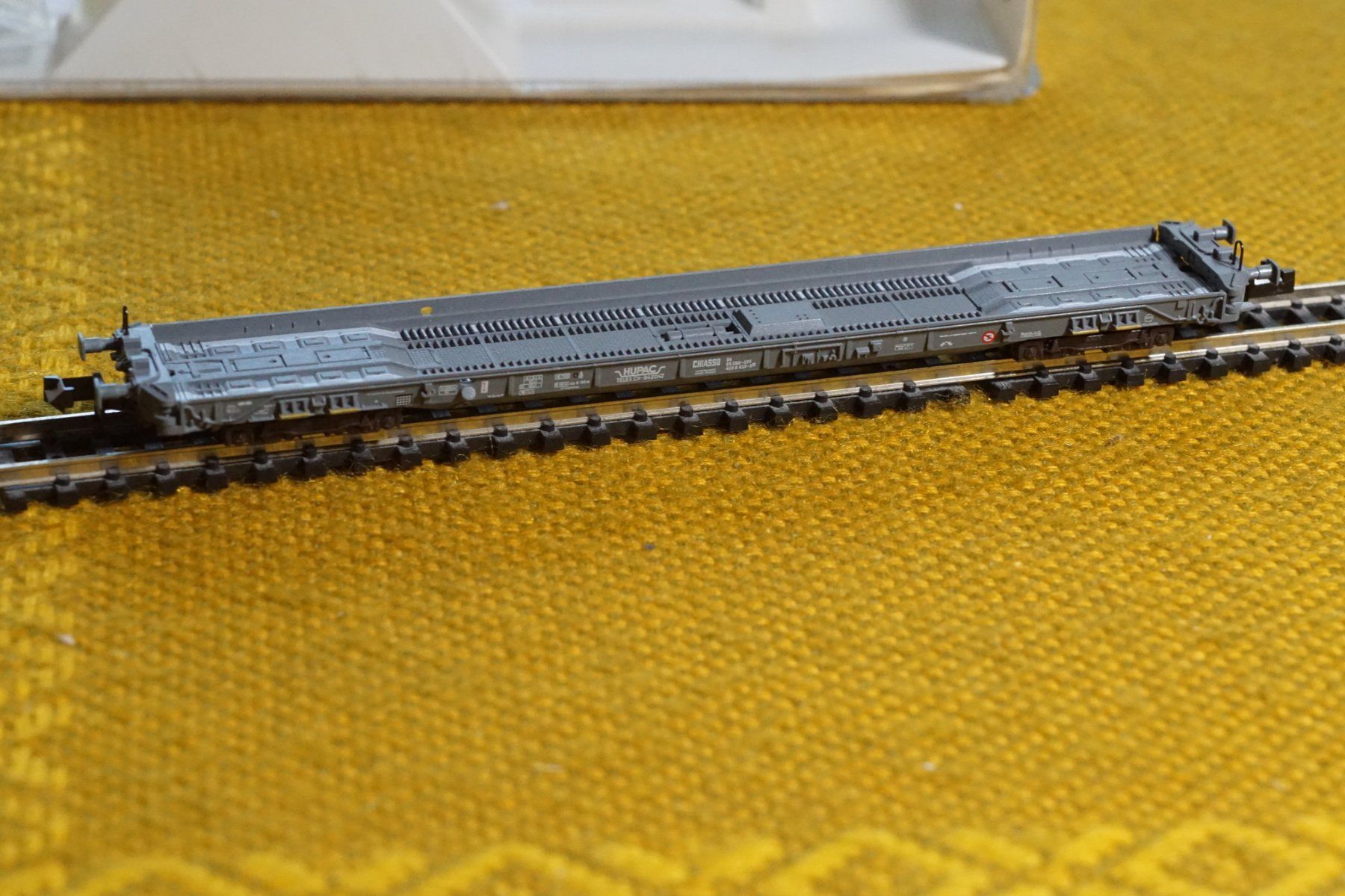 Fleischmann Modellini di ferrovie: Fleischmann Niederflur-Wagen HUPAC Spur N – Usato da Gränichen venduto da iknow 1