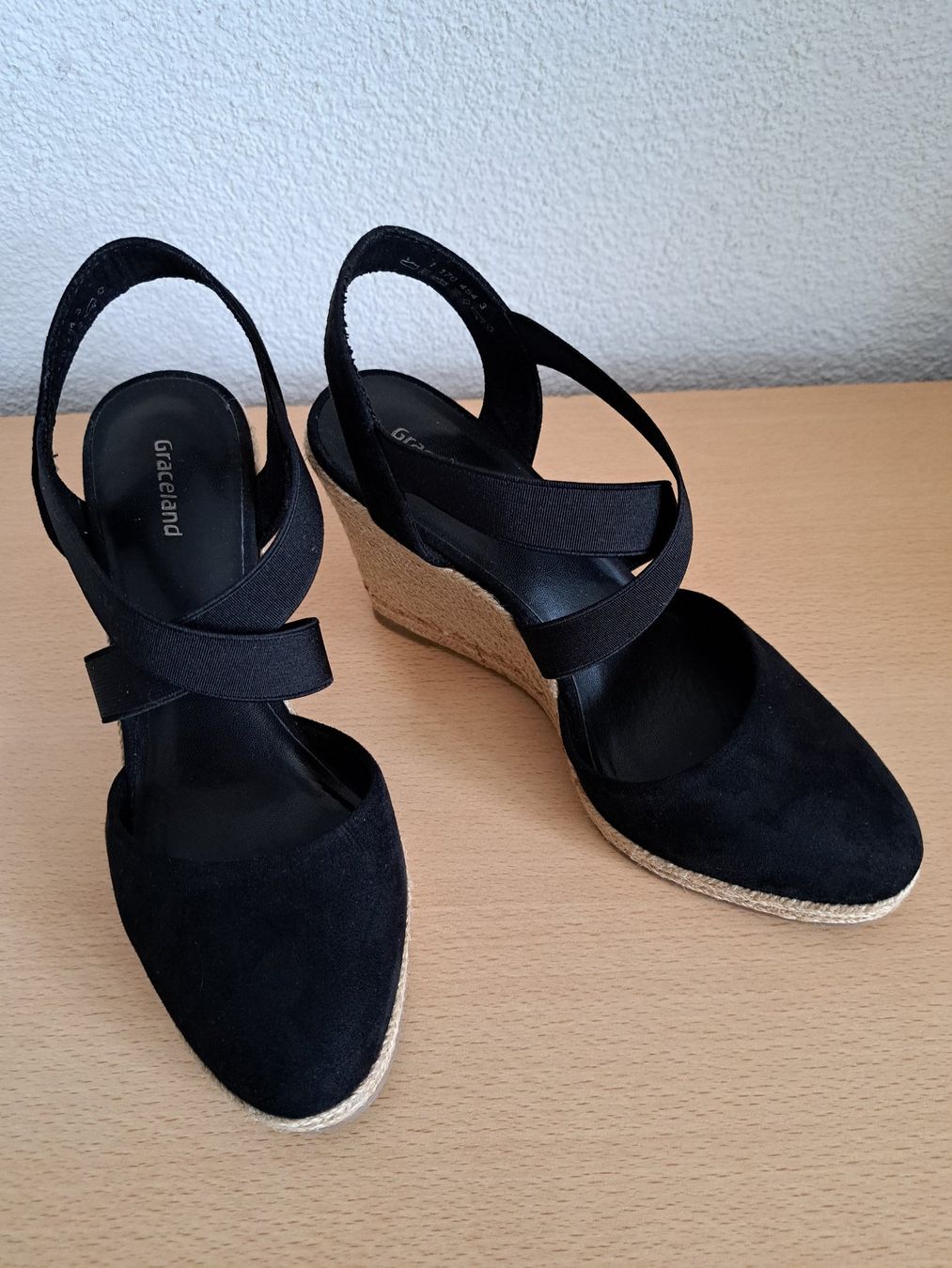 Graceland Damenschuhe: Keilsandalette "Graceland" Grösse 38 – Gebraucht aus Pfaffnau von hjp01 1