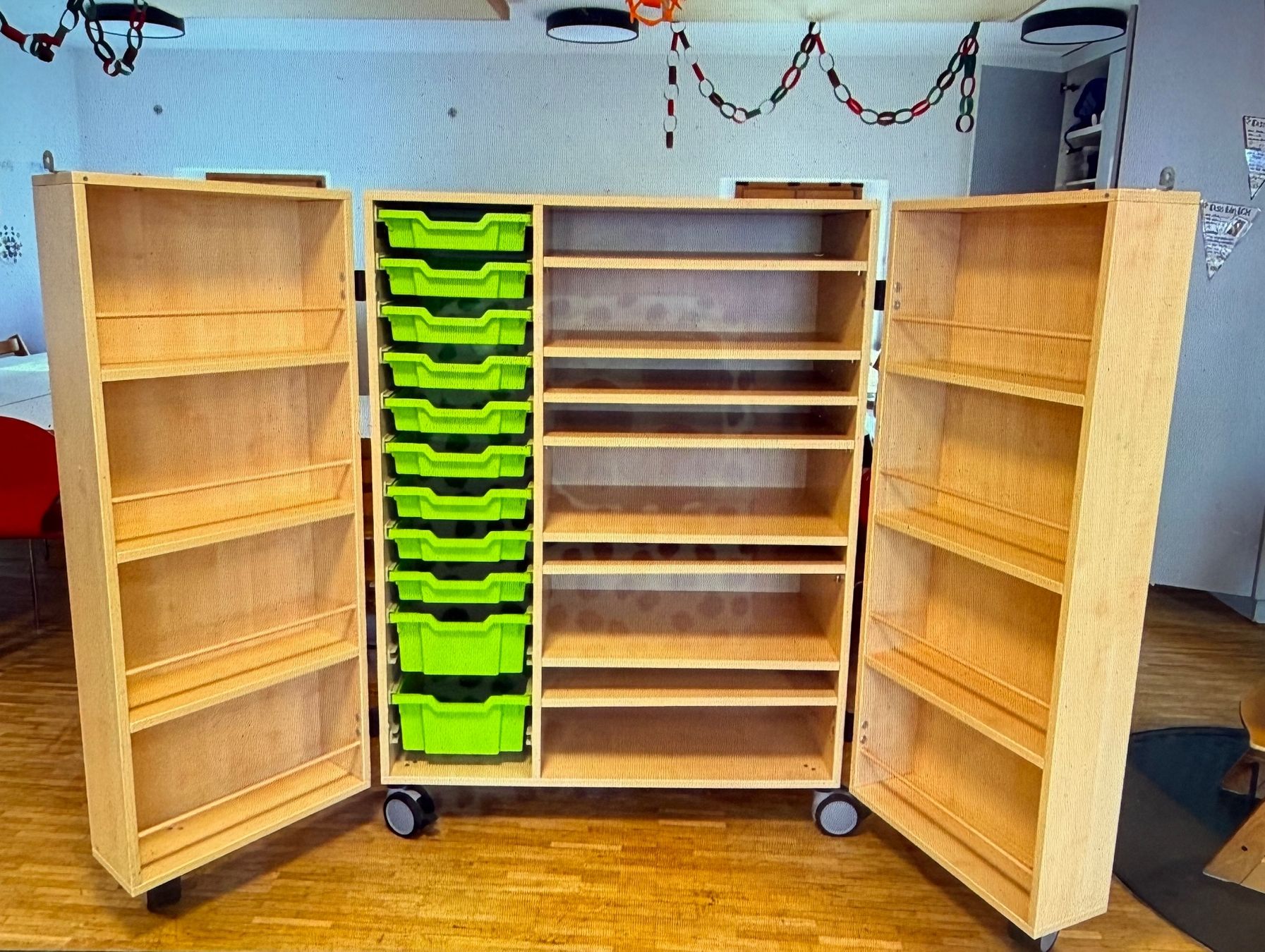 Haba Armoires: Klapp-Materialschrank – D'occasion à Rapperswil SG par jos_6xrd