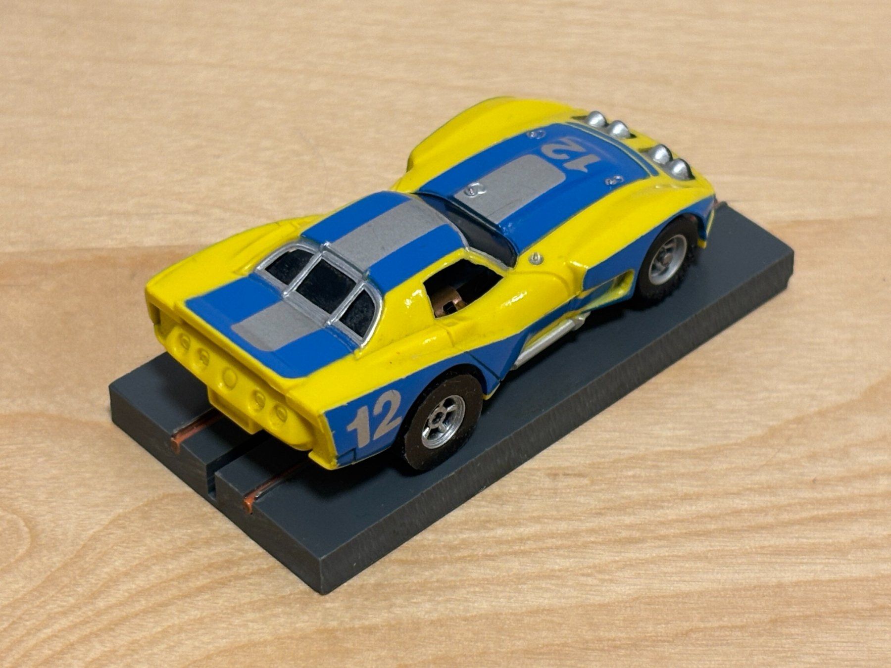 Faller Piste: Faller/Aurora AFX Corvette GT gelb/blau #12 – Usato da Bülach venduto da h0slotch 4