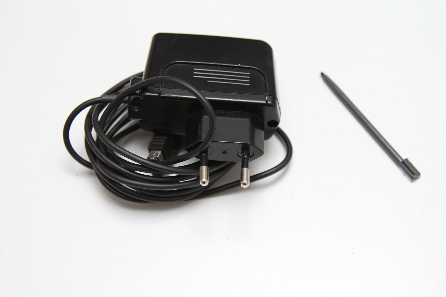 Nintendo Konsolen: Nintendo DS mit Spielen – Gebraucht aus Basel von camelot99 1