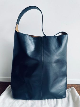 ZARA Schwarze Ledertasche / Shopper von ZARA, praktisch neu