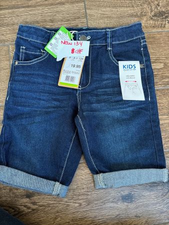 NEU Shorts jean Grosse 134