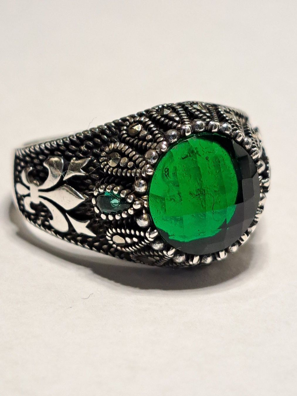 Ringe: 0026 - Bague en argent, Zircon vert, taille 62 – Neu und originalverpackt aus Neuchâtel von NIDAVELIR