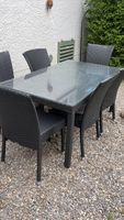 Outdoor Dining Set - Table with 4 Mazuvo chairs