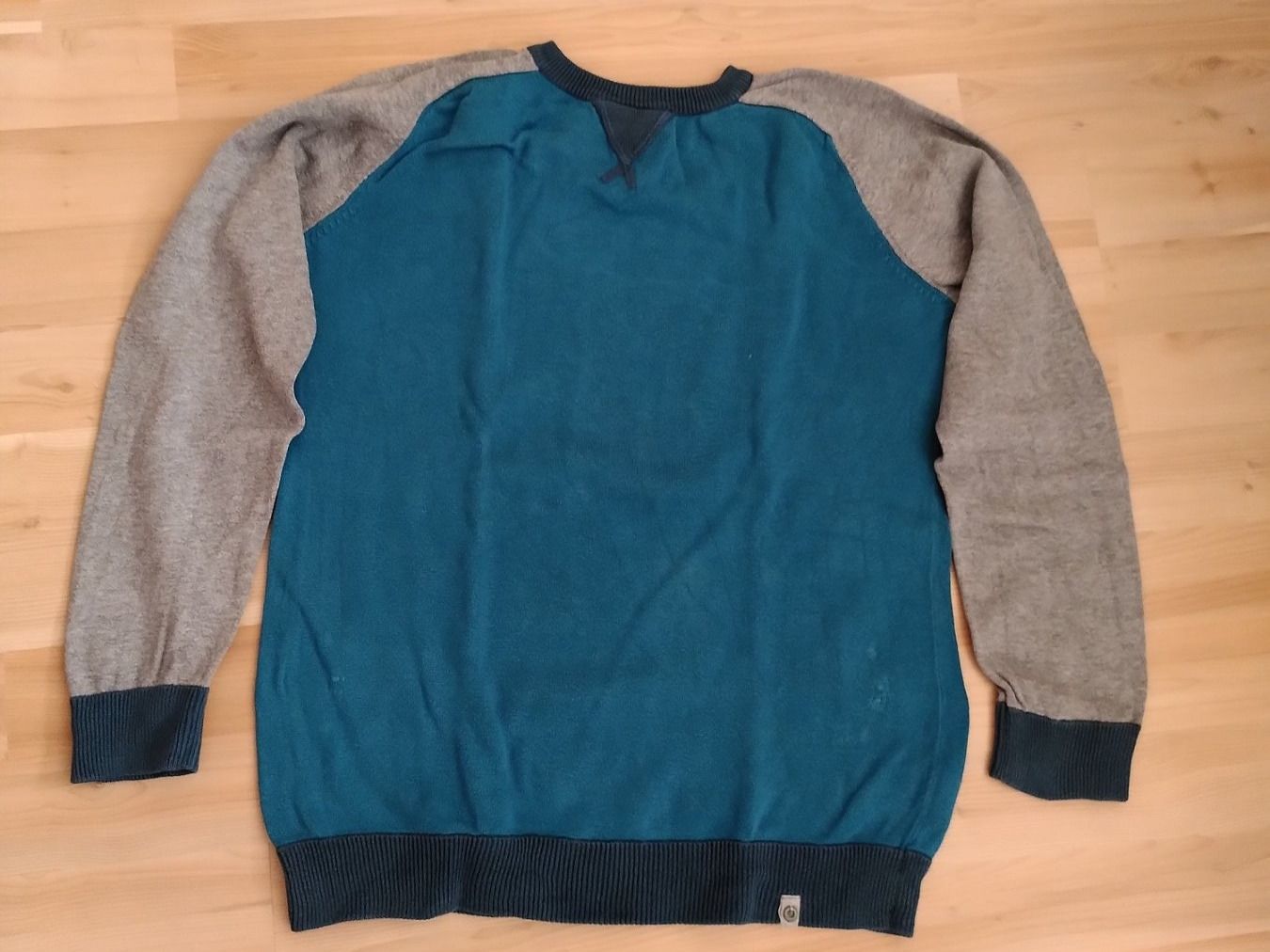 Maglioni & Felpe: SCHÖNER PULLOVER FÜR JUNGEN GR.150 – Usato da Brugg AG venduto da olamim