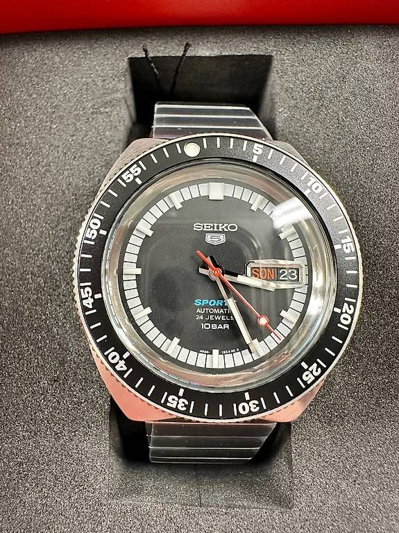 Orologi: Seiko SRKP17 Sport limitierte Edition – Usato da Oberhofen Thun'see venduto da porsche64 1