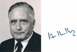 Georges-André Chevallaz Autogramm Foto 10x15cm Bundesrat