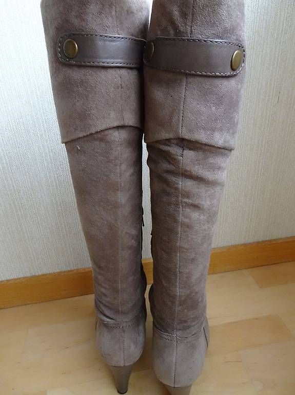 Scarpe da donna: Wildlederstiefel – Usato da Goldau venduto da Nussbi1 2