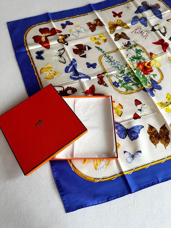 Foulard Carré Hermès - Motif "Carrosserie" - Soie Jaune - Occasion