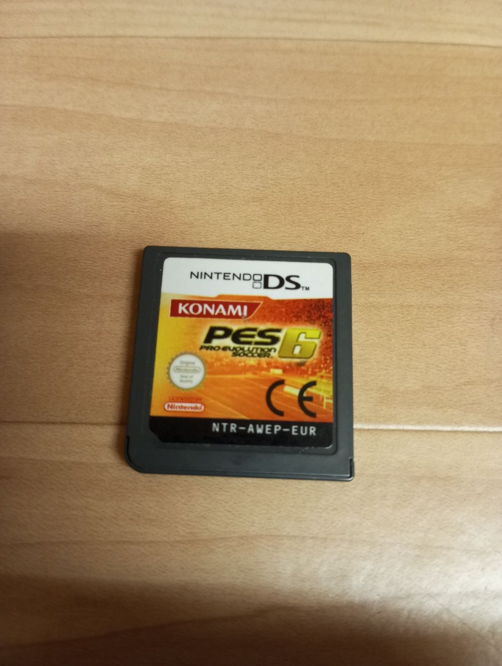 Nintendo Giochi: PES 6 Nintendo DS – Usato da Cottens FR venduto da magnius01