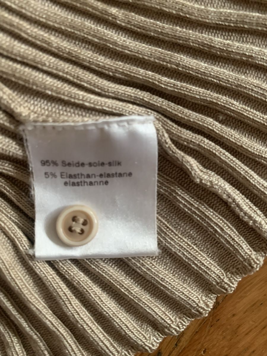 Pullover & Sweatshirts: Akris seiden cardigan – Gebraucht aus Zürich von Nikuska32 4